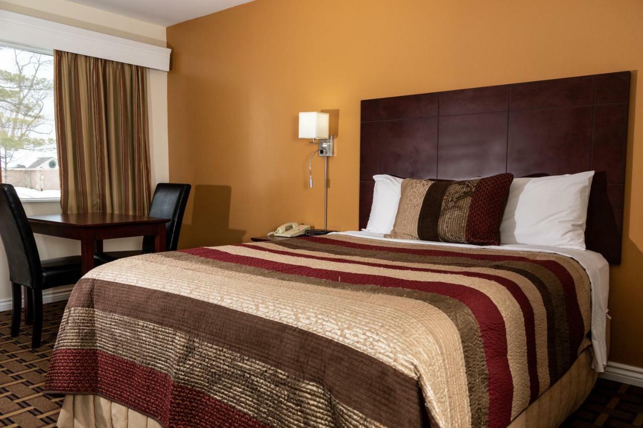 Park Place Motel & Suites Tweed Exteriör bild